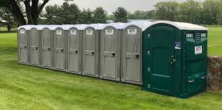 Best Restroom Trailer for Weddings  in Garnett, KS